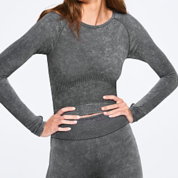 Pink Victoria’s Secret Seamless Cropped Crew NWT - Picture 1 of 6